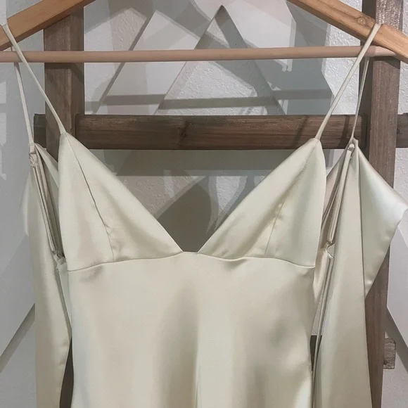 Zara butter yellow SATIN EFFECT FOULARD DRESS - Picture 12 of 14